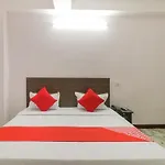 Oyo Hotel Z Black