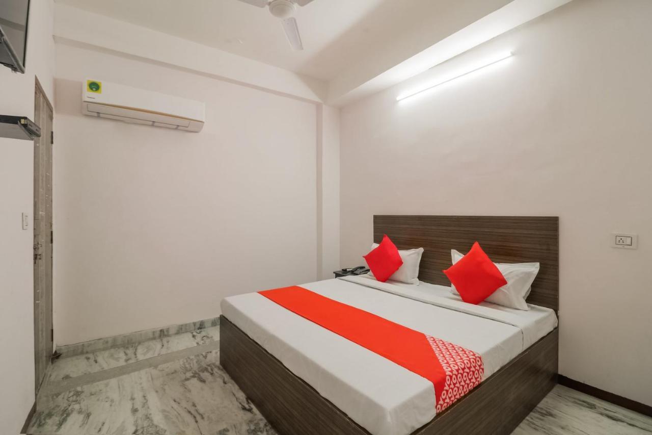 Oyo Z Black Hotel 3*
