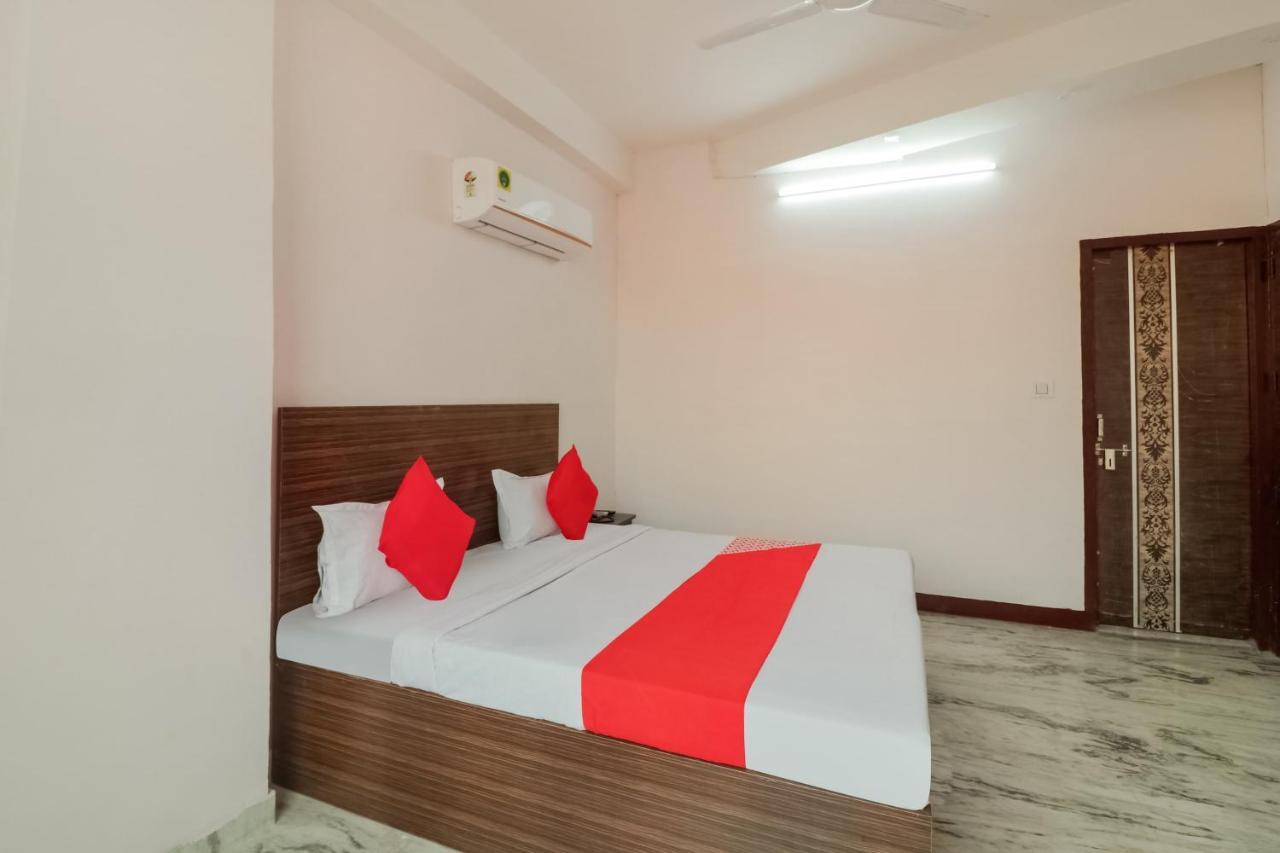 Hotel Oyo Z Black 3*